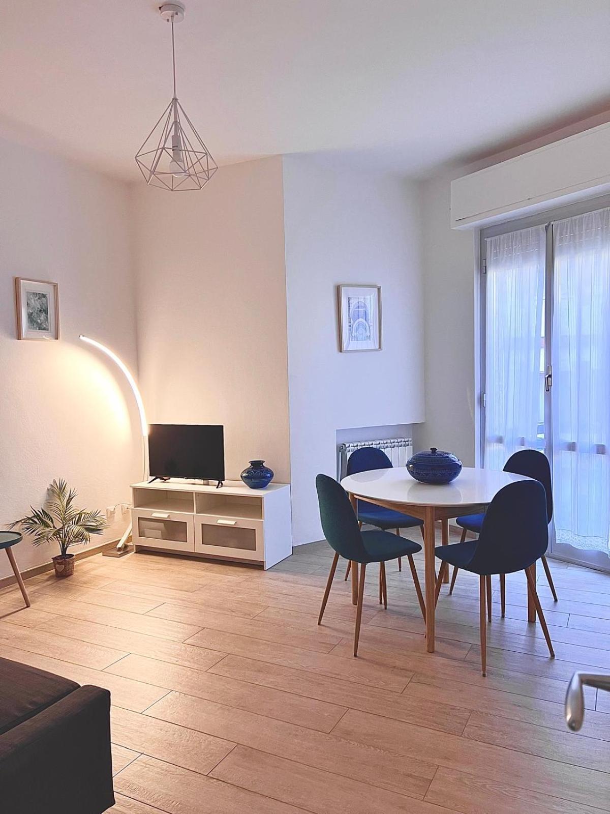 Casa Mila Appartement Savona Buitenkant foto