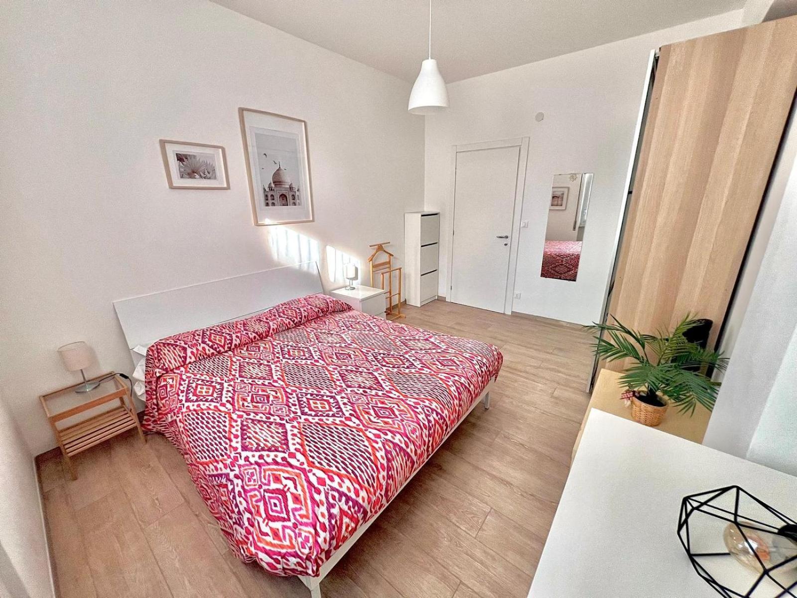 Casa Mila Appartement Savona Buitenkant foto